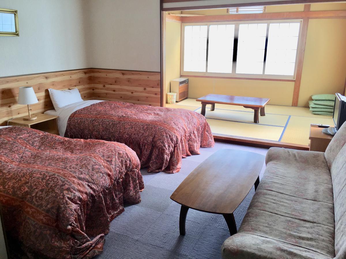 Pension Bergland Kusatsu  Exterior photo